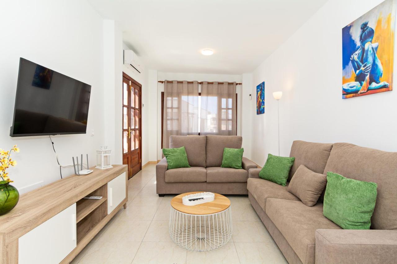 Apartment Top Place To Be By Pvl Плая Бланка Екстериор снимка